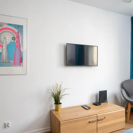 Solec Blue Harmony By Bookinghost * ורשה